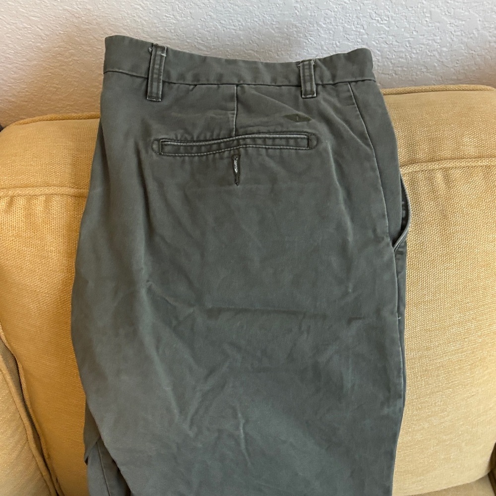 Dockers Men's Charcoal Chinos